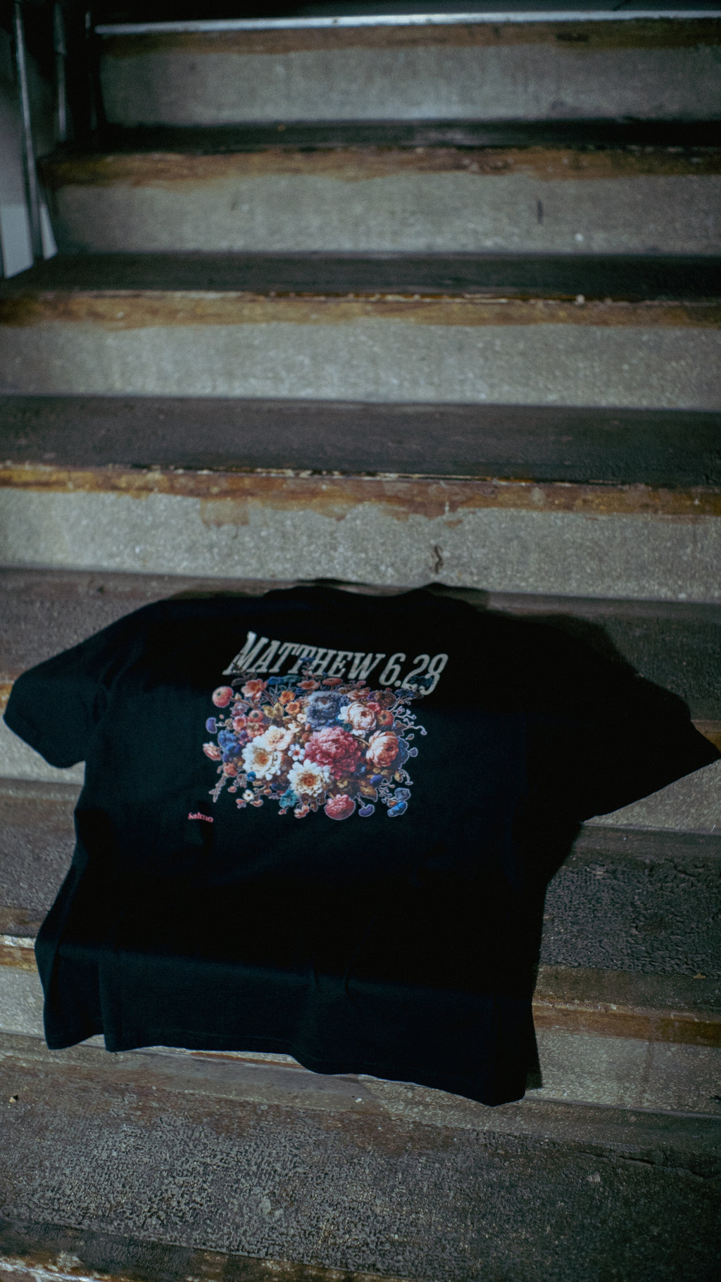 Matthew 6:28 - Fekete - Oversize póló